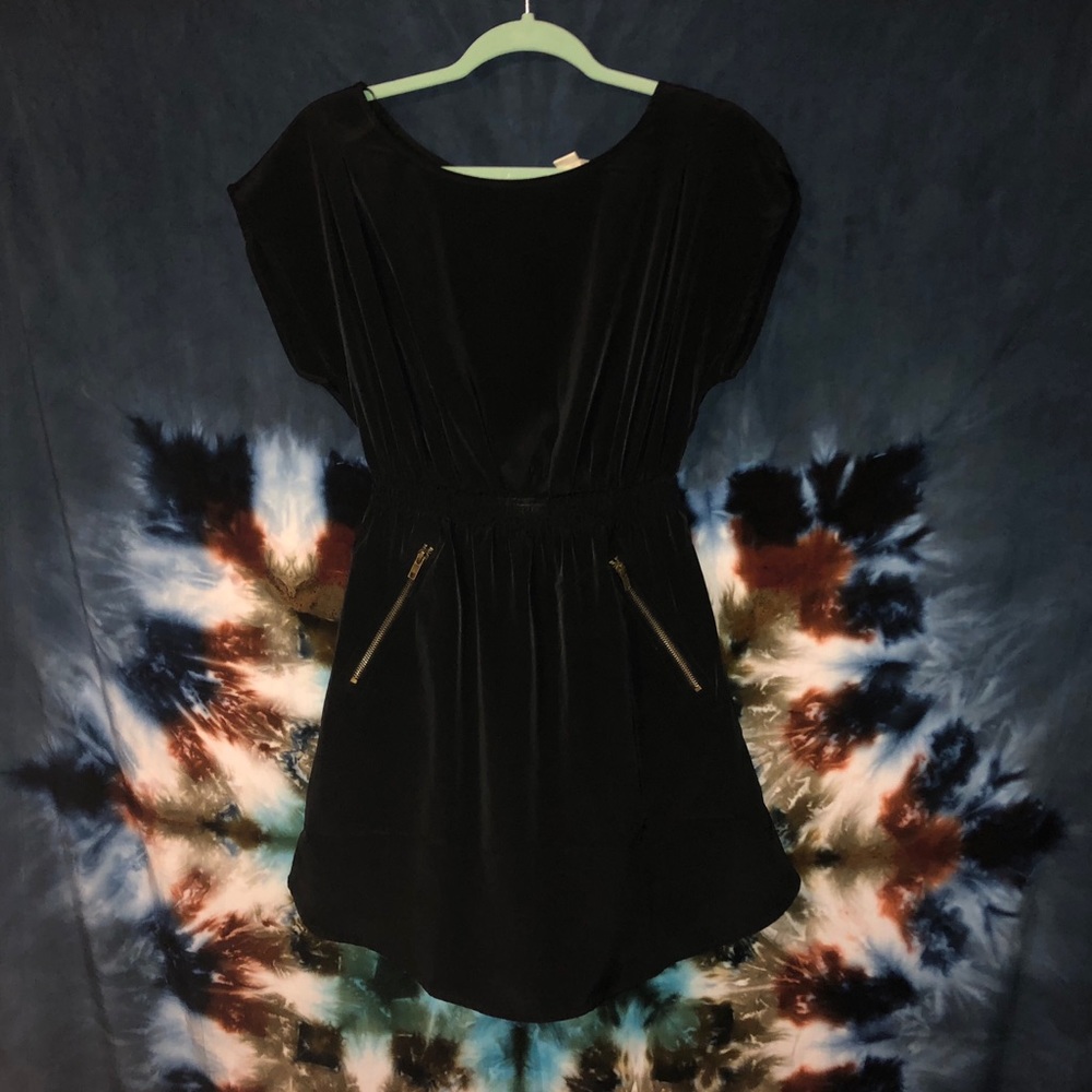 Black dress with zipper pocket